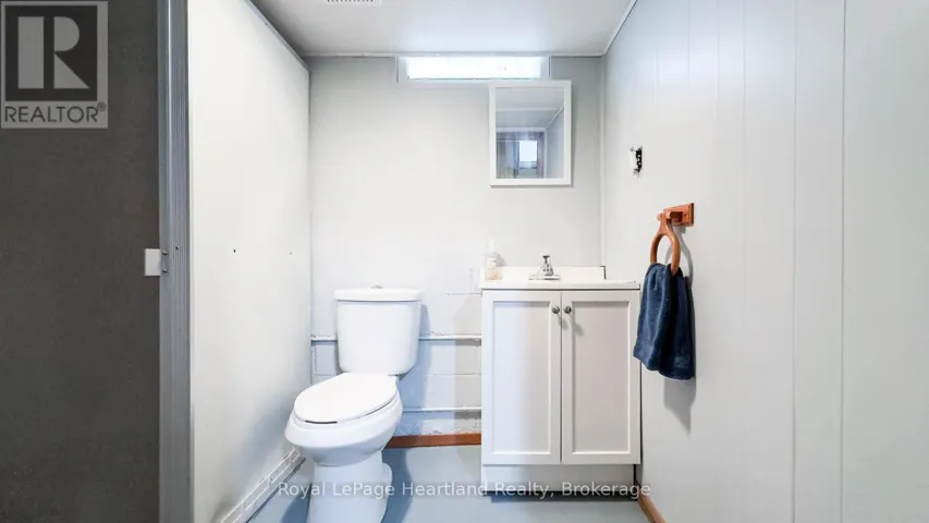 780