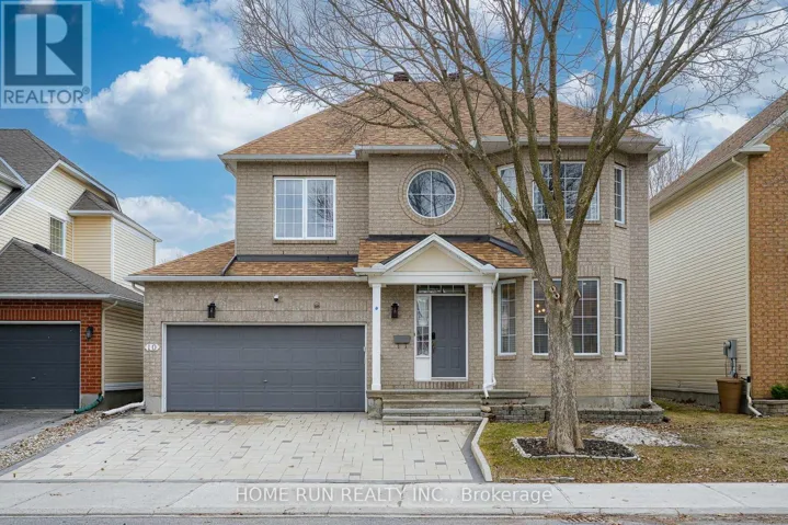10 PAVONA STREET, Ottawa, Ontario K2G6T2