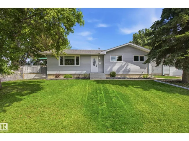 2 MORELAND RD, Sherwood Park, Alberta T8A0P5