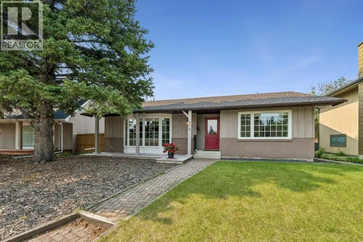 856 Lake Twintree Crescent SE, Calgary, Alberta T2J2W3