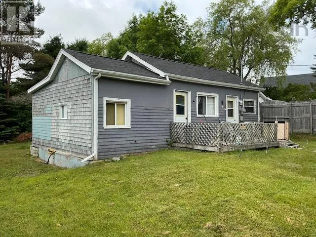 5 Birch Avenue, Liverpool, Nova Scotia B0J1H0