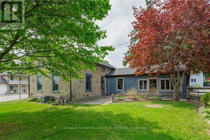 52 BROCK ROAD S, Puslinch (Aberfoyle), Ontario N0B2J0