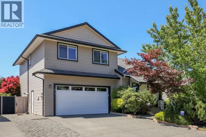815 Labrador Dr, Comox, British Columbia V9M4H9