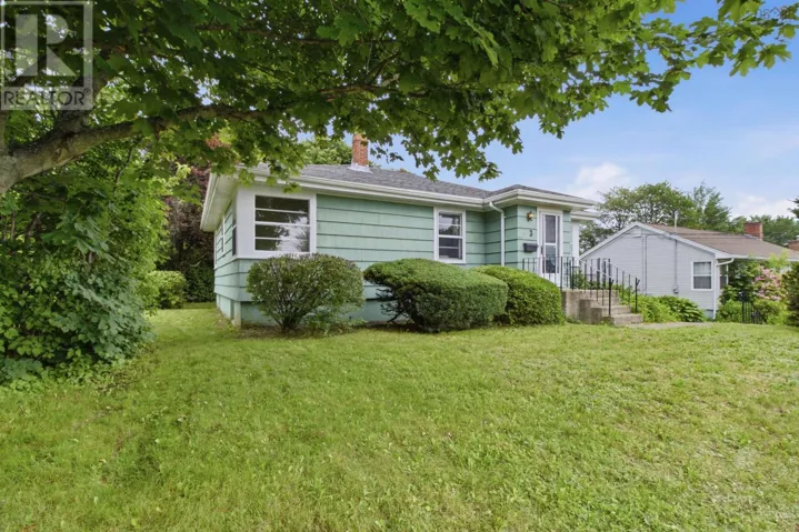 3 Guysborough Avenue, Dartmouth, Nova Scotia B2W1S4