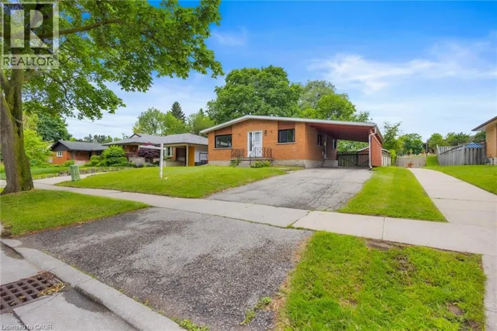 72 MASSEY Avenue, Kitchener, Ontario N2C1M3