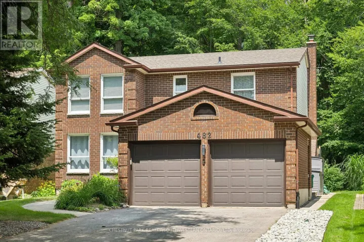 482 FOXHILL PLACE, Waterloo, Ontario N2T1X7