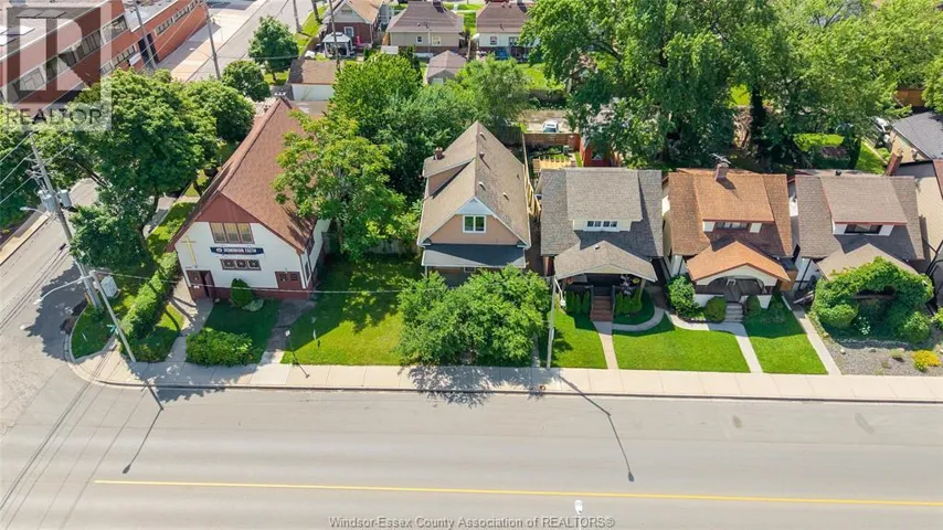 2075 OTTAWA STREET, Windsor, Ontario N8Y1R6
