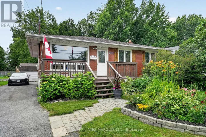 1489 HOLY CROSS BOULEVARD, Cornwall, Ontario K6H2W9