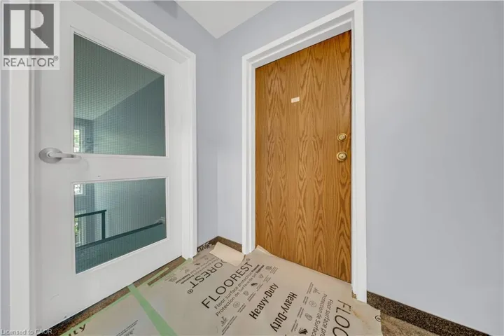 3085 KINGSWAY Drive Unit# 21, Kitchener, Ontario N2C2P1