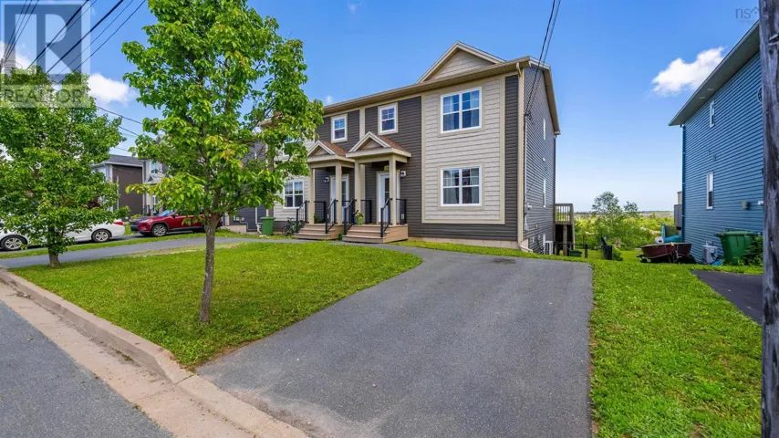 226 Mica Crescent, Halifax, Nova Scotia B3P0G8