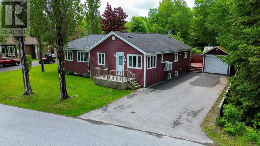 21 Seventh Avenue, Pasadena, Newfoundland & Labrador A0L1K0