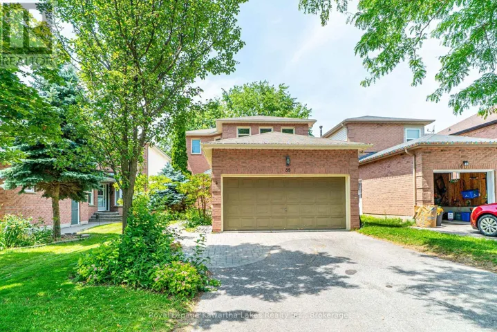 38 LIPTON CRESCENT, Whitby (Pringle Creek), Ontario L1R1W7