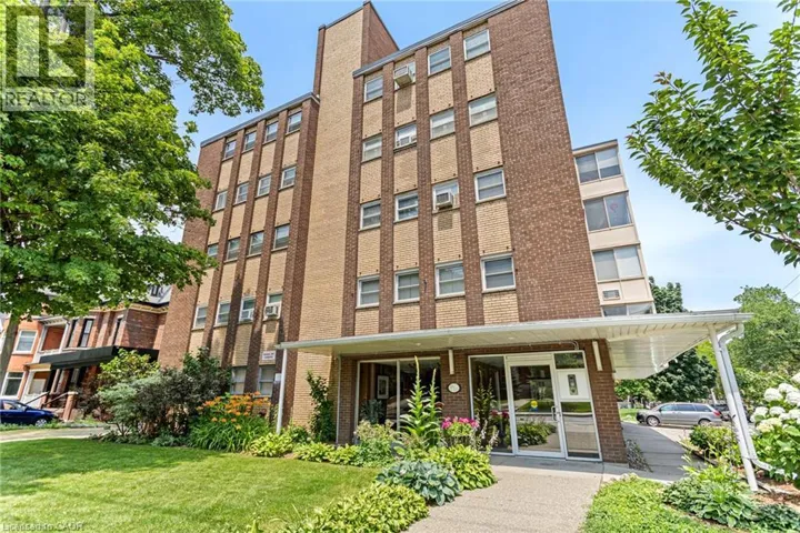 38 CHARLTON Avenue W Unit# 302, Hamilton, Ontario L8P2C1