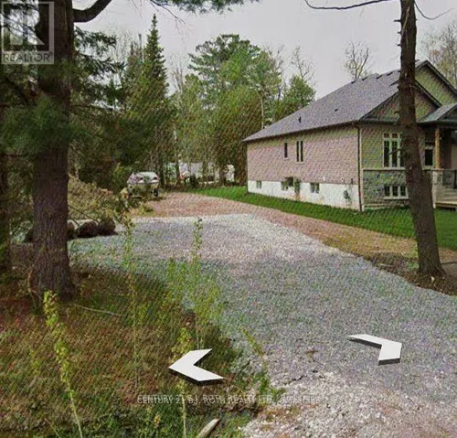 3196 BEACH AVENUE, Innisfil, Ontario L9S2K6
