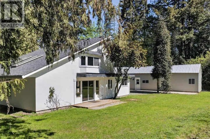 400 Manse Rd, French Creek, British Columbia V9Y2B2