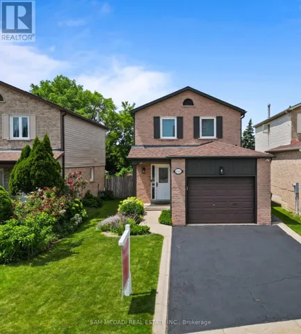 1541 CUTHBERT AVENUE, Mississauga (East Credit), Ontario L5M3R6