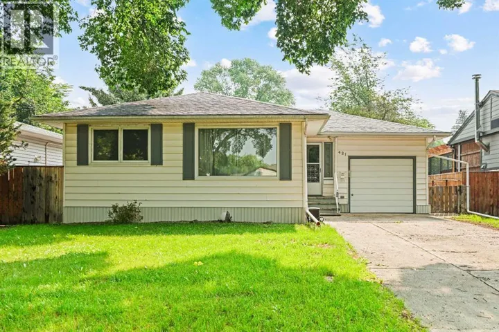 421 24 Street S, Lethbridge, Alberta T1J3N4