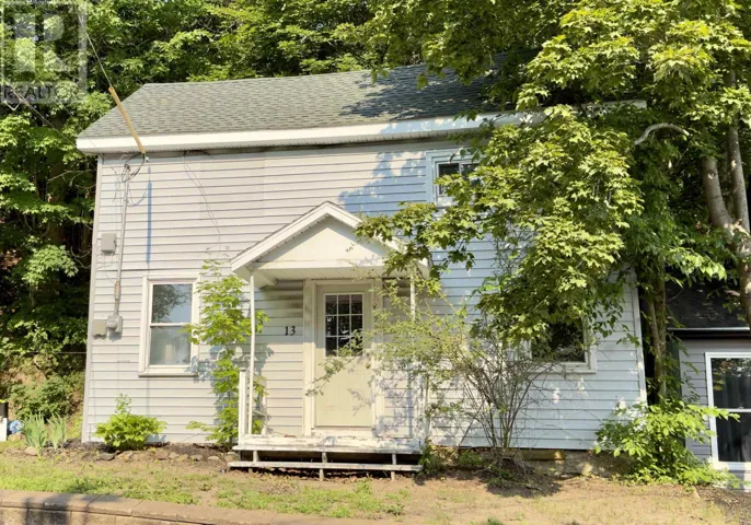 13 Chester Avenue, Kentville, Nova Scotia B4N2J4
