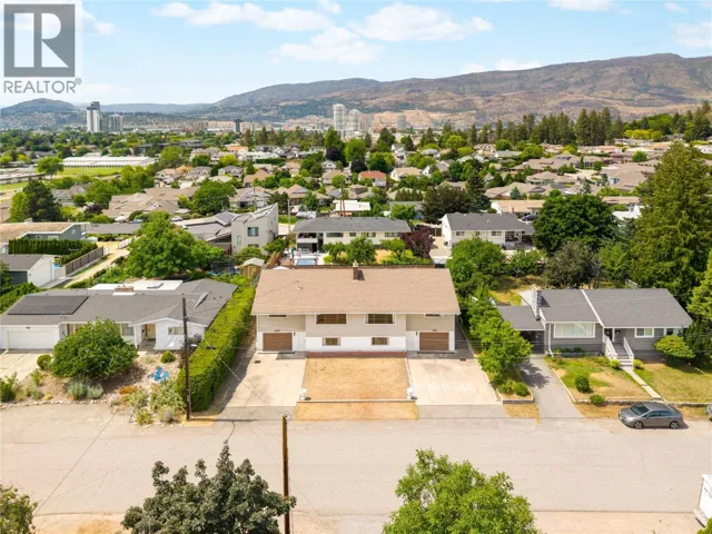 1188/1190 HARTWICK Street, Kelowna, British Columbia V1Y3P3