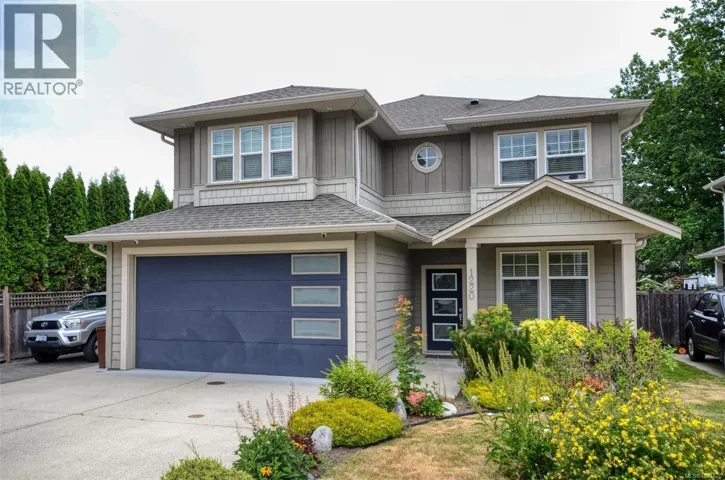 1220 Marchant Rd, Central Saanich, British Columbia V8M1G4