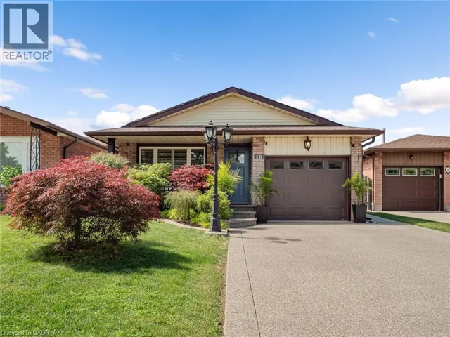 16 JUNIPER Drive, Stoney Creek, Ontario L8E4C6