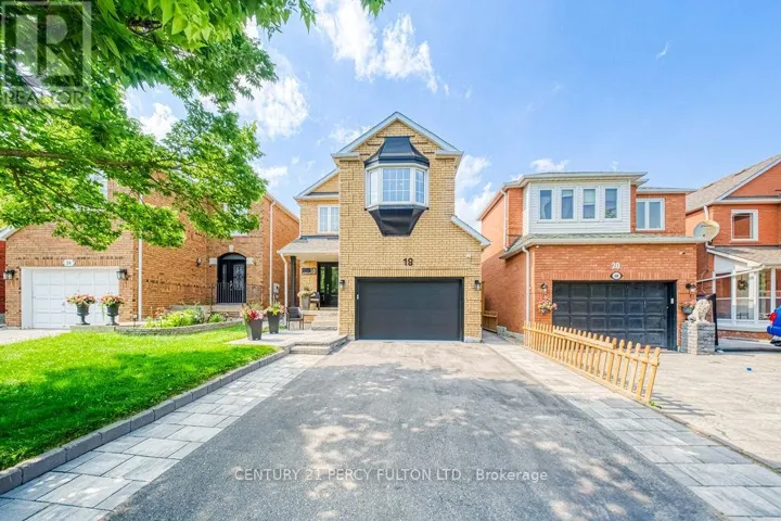 18 BOOTH CRESCENT, Ajax (Central), Ontario L1Z1H6