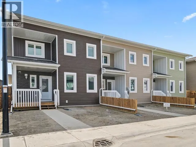 61 WYVERN AVENUE, Whitehorse, Yukon Y1A0T6