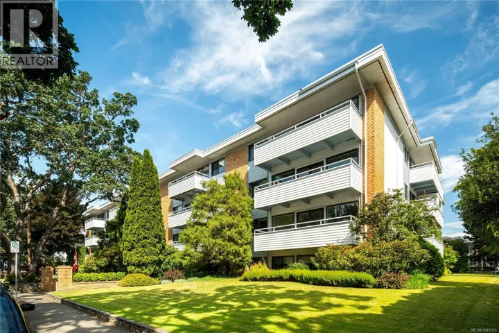 409 2100 Granite St, Oak Bay, British Columbia V8S3G7