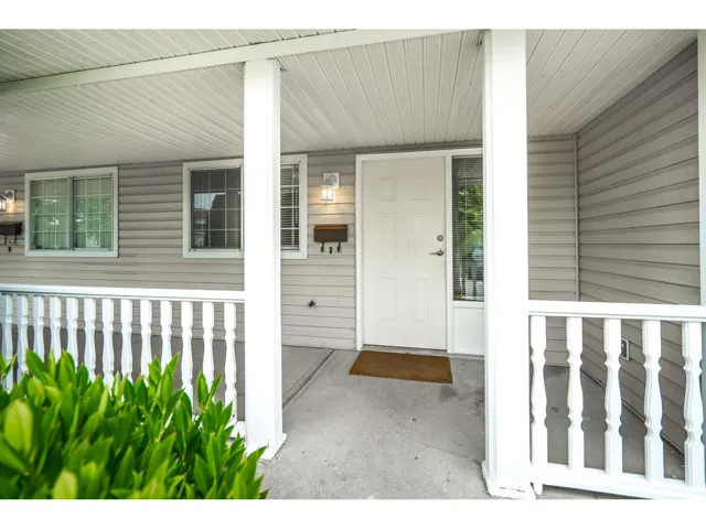 31 31255 UPPER MACLURE ROAD, Abbotsford, British Columbia V2T5N4