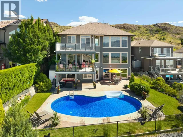 888 HEWETSON Avenue, Kelowna, British Columbia V1W5C9