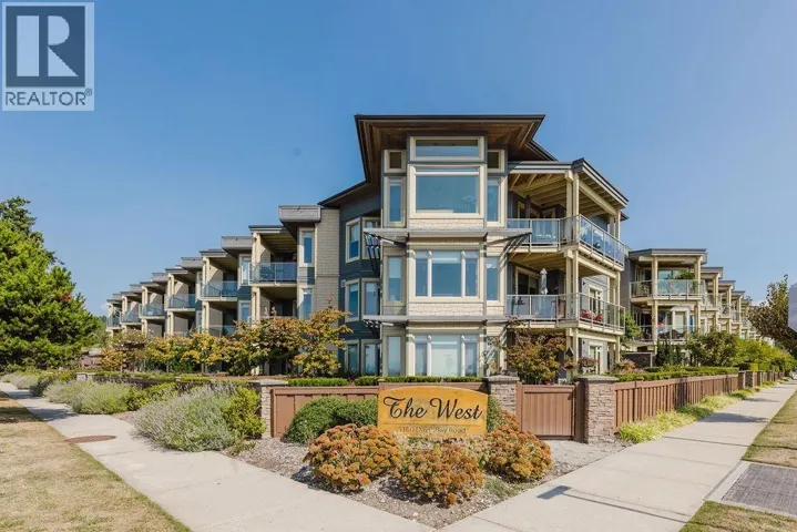 5160 DAVIS BAY ROAD, Sechelt, British Columbia V7Z0H3