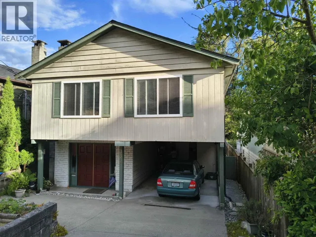 332 AVALON DRIVE, Port Moody, British Columbia V3H2X8