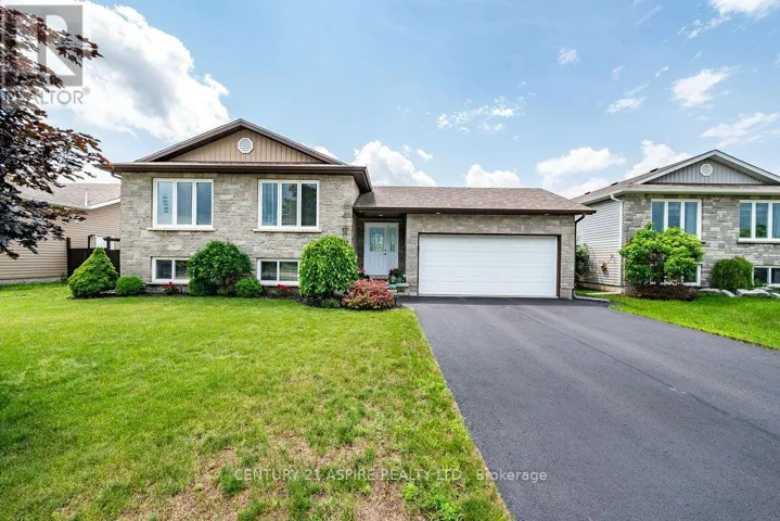 23 BOULDER CREEK TRAIL, Petawawa, Ontario K8H0B2