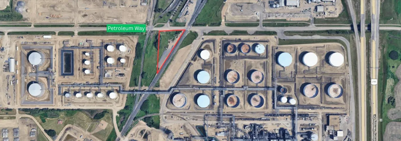 SE-8-53-23-4, Edmonton, Alberta T6S1H5