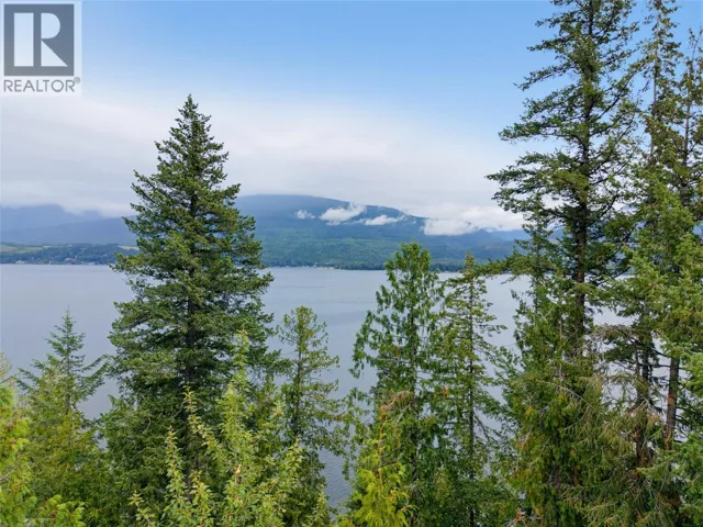 4255 Justin Road, Eagle Bay, British Columbia V0E1T0