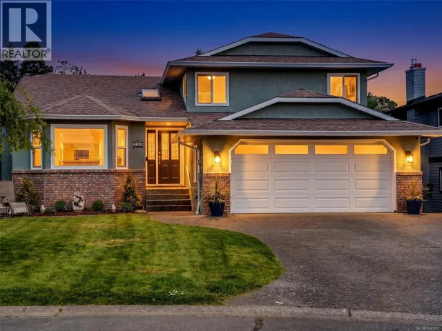 4256 Ponderosa Cres, Saanich, British Columbia V8Z7G2