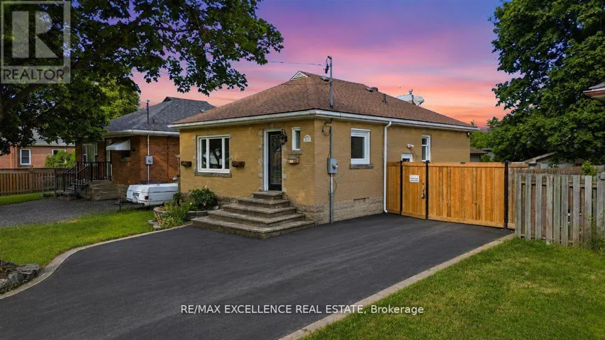 627 UPPER SHERMAN AVENUE, Hamilton (Macassa), Ontario L8V3M4