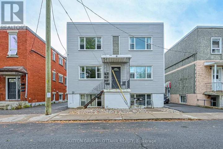 154-156 DAGMAR AVENUE, Ottawa, Ontario K1L5T2