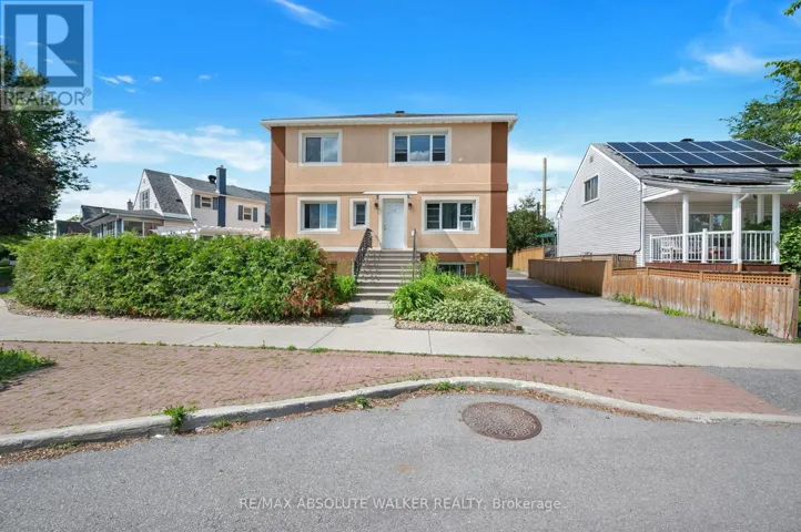 3 - 131 DAGMAR AVENUE, Ottawa, Ontario K1L5T3