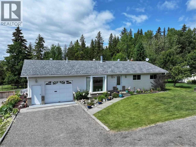 1541 BEACH CRESCENT, Quesnel, British Columbia V2J4J5