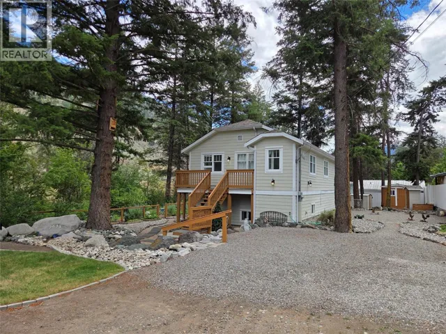 2633 9th Street, Olalla, British Columbia V0X1N6