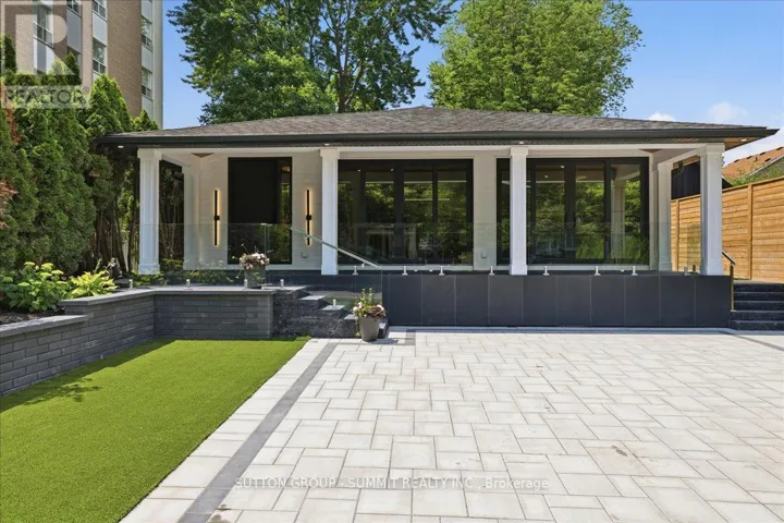 160 ALLAN STREET, Oakville (OO Old Oakville), Ontario L6J3N7