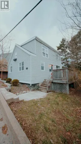 9 Maplewood Drive, Halifax, Nova Scotia B3N1C4