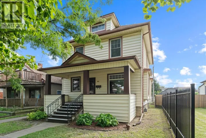 961 LINCOLN, Windsor, Ontario N8Y2H3