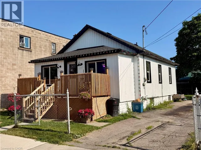 314 BROADWAY Avenue A, Welland, Ontario L3C5L9