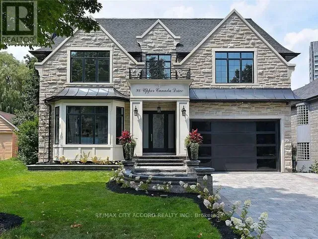 98 UPPER CANADA DRIVE, Toronto (St. Andrew-Windfields), Ontario M2P1S4