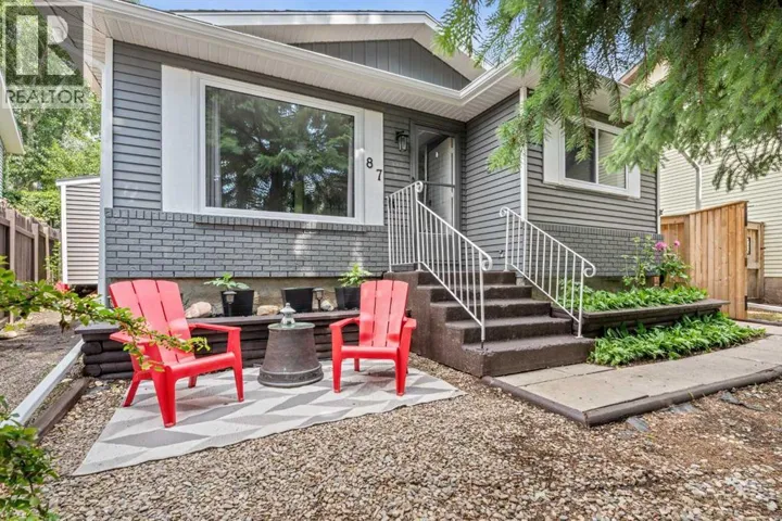 87 Deer Ridge Way SE, Calgary, Alberta T2J5Y7