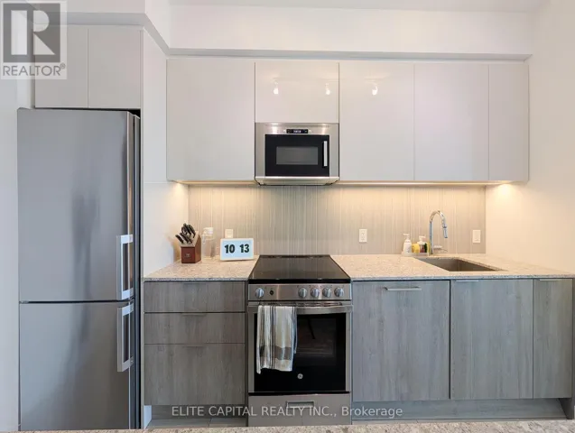 1010 - 31 TIPPETT ROAD, Toronto (Clanton Park), Ontario M3H0C8