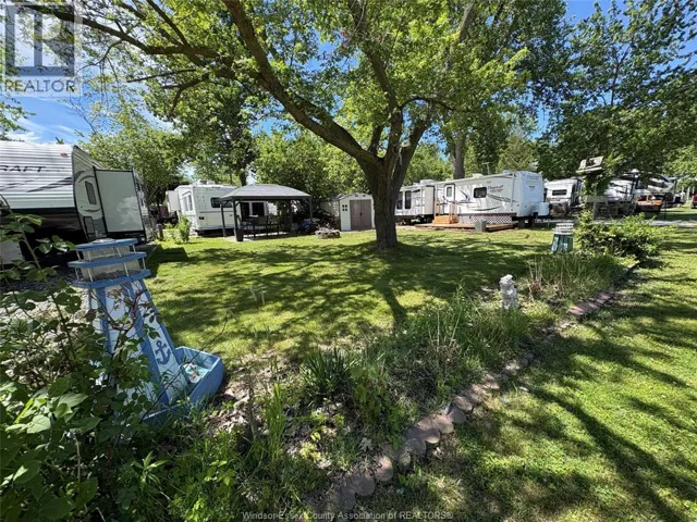 42 POPLAR LANE, Leamington, Ontario N8H3L4