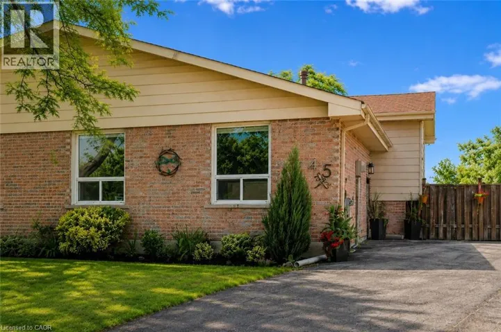 45 HOPEWELL Crescent, Stoney Creek, Ontario L8J1P3